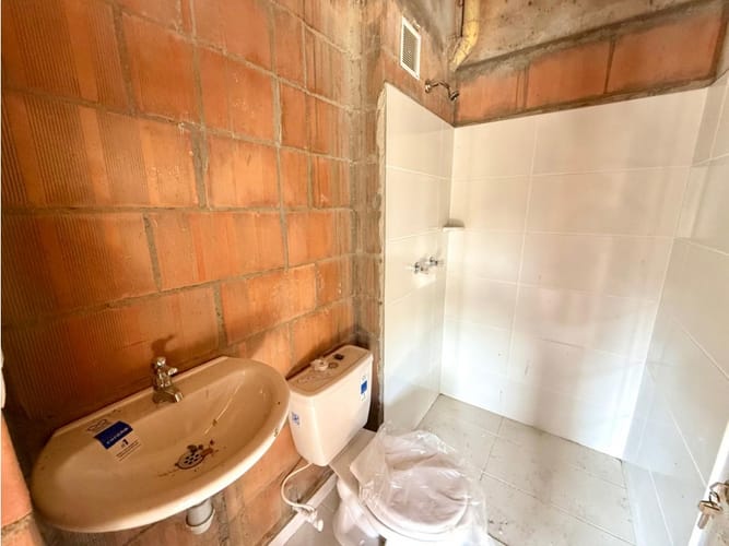 Apartamento de 2 alcobas en venta en La Ceja, 50 m² · foto 2 de 13