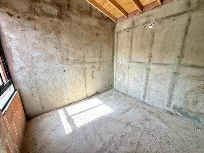 Apartamento de 2 alcobas en venta en La Ceja, 50 m² · foto 3 de 13