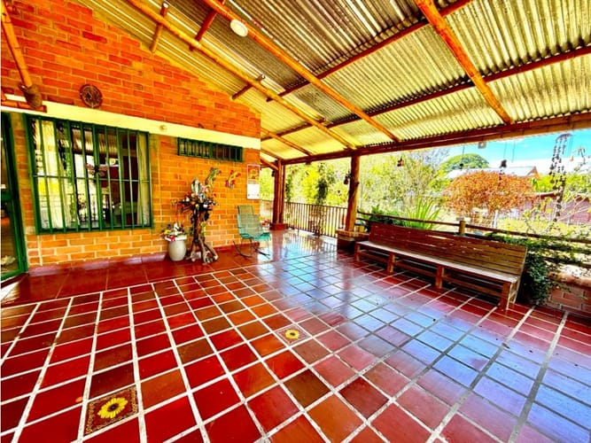 Finca en venta en Porerito, Jamundí, 300 m² · foto 2 de 24