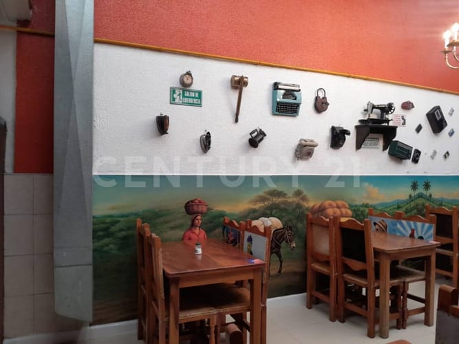 Casa de 5 alcobas en venta en La Catedral, Bogotá, 413 m² · foto 6 de 16