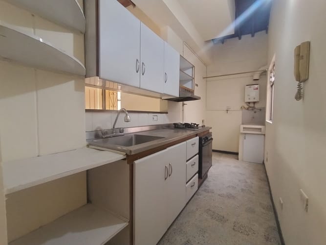Apartamento de 2 alcobas en arriendo en Gerona, Medellín, 110 m² · foto 3 de 17