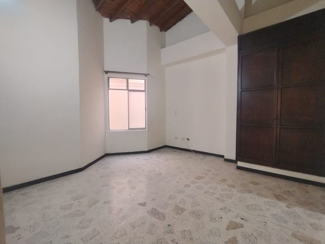 Apartamento de 2 alcobas en arriendo en Gerona, Medellín, 110 m² · foto 10 de 17