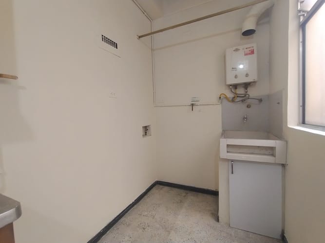 Apartamento de 2 alcobas en arriendo en Gerona, Medellín, 110 m² · foto 16 de 17