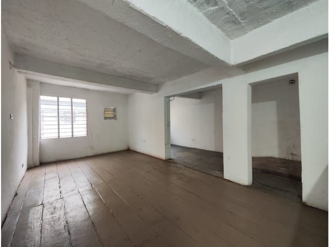 Local en arriendo en Bombona No.1, Medellín, 30 m² · foto 6 de 7