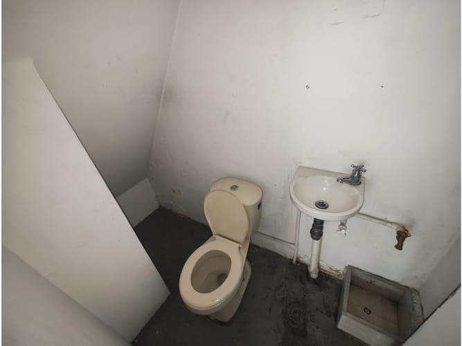 Local en arriendo en Bombona No.1, Medellín, 30 m² · foto 7 de 7