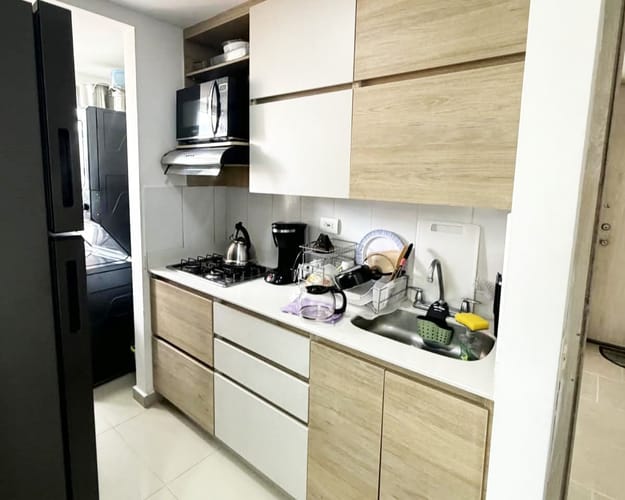 Apartamento de 3 alcobas en venta en Entreamigos, Sabaneta, 63 m² · foto 6 de 9