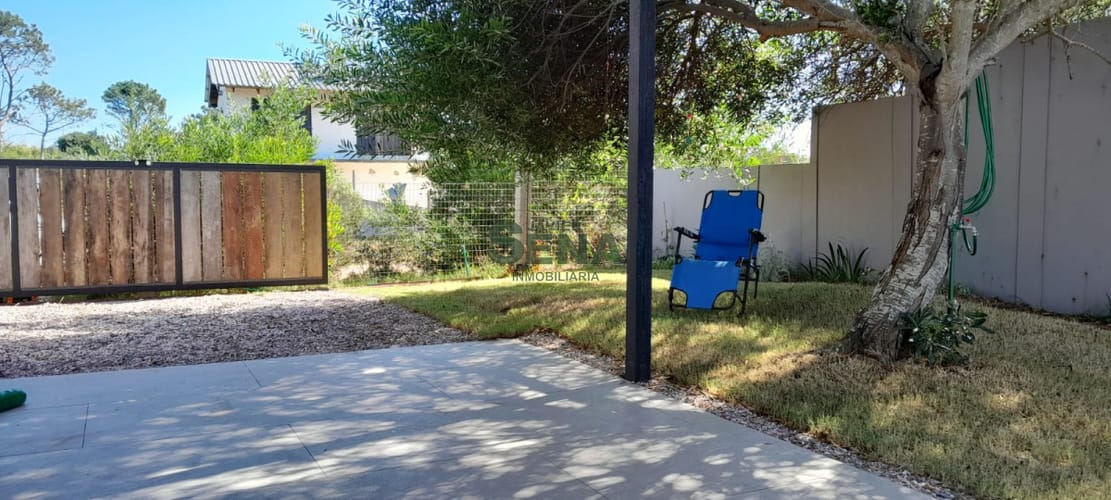 Alquiler anual de casa un dormitorio, baño, y gran galeria en bal bs as · Foto 4