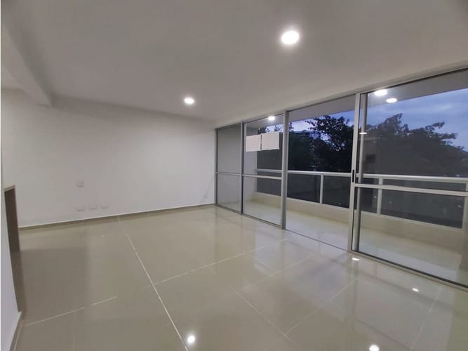 Apartamento de 3 alcobas en venta en Bellavista, Cali, 115 m² · foto 4 de 24