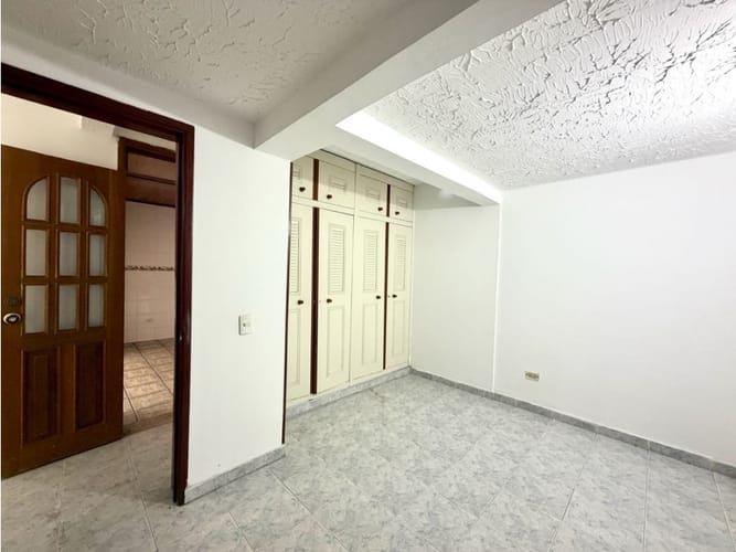 Casa de 5 alcobas en venta en Altamira, Palmira, 180 m² · foto 8 de 24