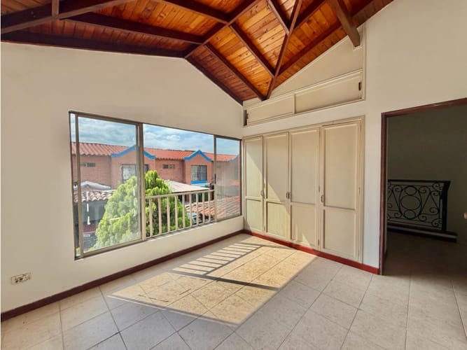 Casa de 5 alcobas en venta en Altamira, Palmira, 180 m² · foto 16 de 24