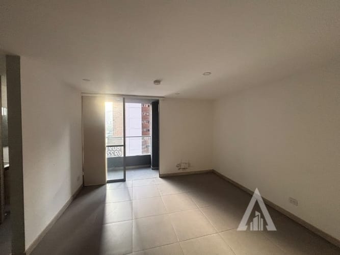 Apartamento de 2 alcobas en arriendo en Ciudad Del Río, Medellín, 67 m² · foto 4 de 13