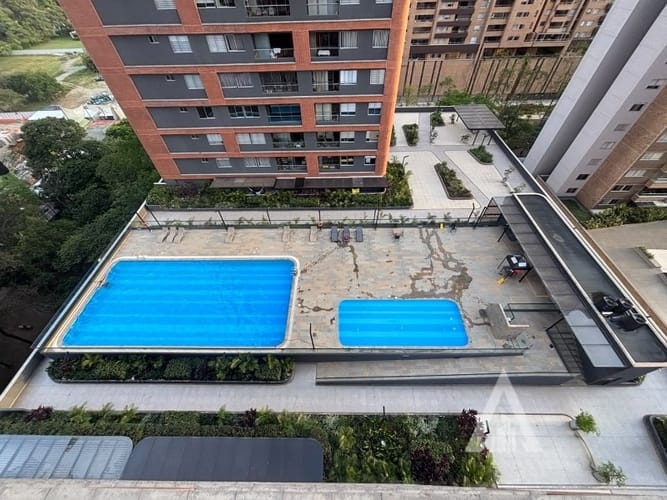 Apartamento de 2 alcobas en arriendo en Ciudad Del Río, Medellín, 67 m² · foto 6 de 13