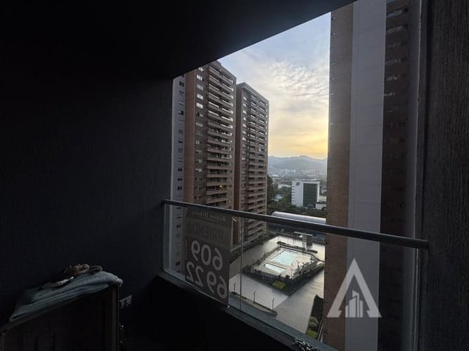 Apartamento de 2 alcobas en arriendo en Ciudad Del Río, Medellín, 67 m² · foto 9 de 13