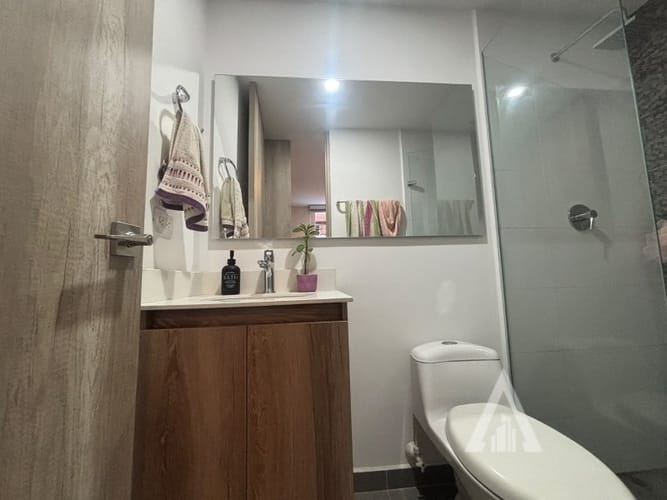 Apartamento de 2 alcobas en arriendo en Ciudad Del Río, Medellín, 67 m² · foto 10 de 13