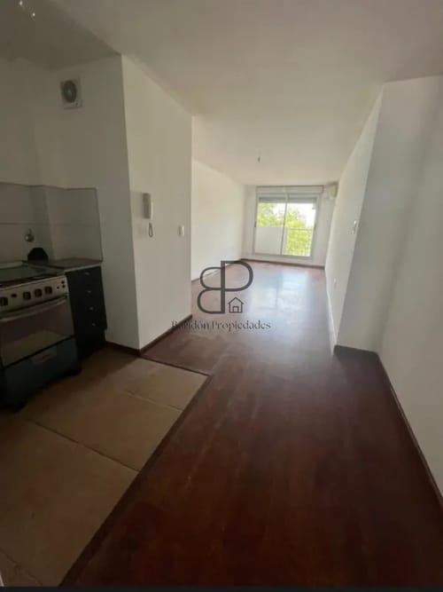 Alquiler Apartamento 1 Dormitorio Cordon con balcon y cochera · Foto 3