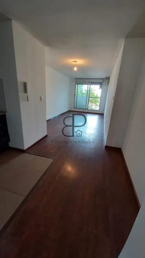 Alquiler Apartamento 1 Dormitorio Cordon con balcon y cochera · Foto 6