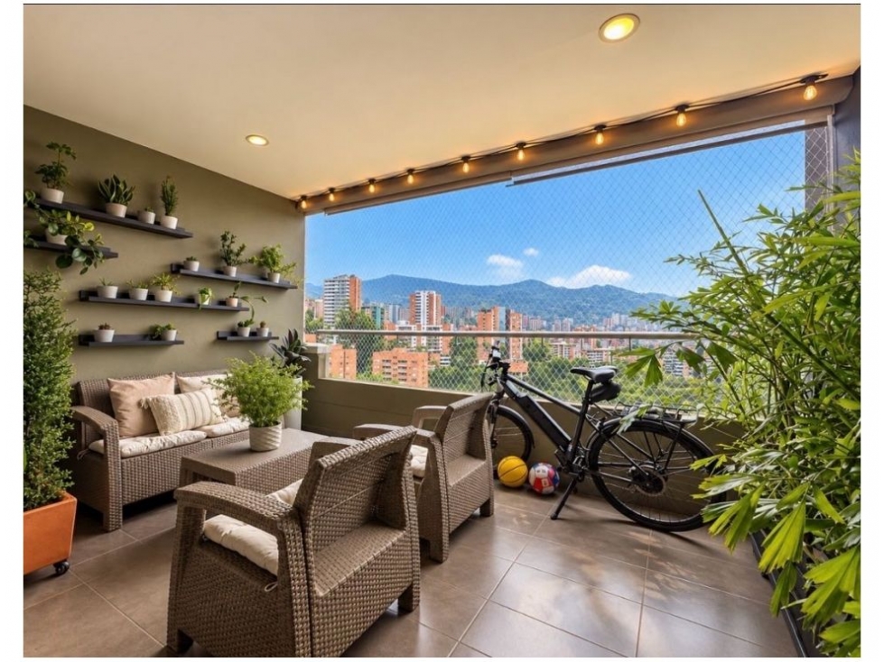 Apartamento en venta en Loma Benedictinos, Medellín · foto 3 de 13