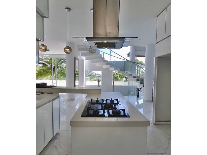Casa de 7 alcobas en venta en Potrerito, Jamundí, 700 m² · foto 5 de 21
