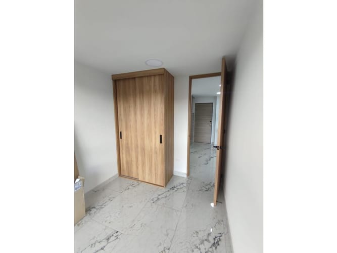 Apartamento de 3 alcobas en venta en Las Lomitas, Sabaneta, 56 m² · foto 9 de 14