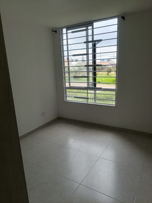 Apartamento de 3 alcobas en arriendo en Fac, Madrid, 55 m² · foto 12 de 15