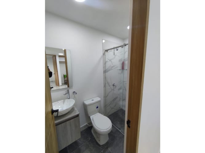 Apartamento de 3 alcobas en venta en Las Lomitas, Sabaneta, 56 m² · foto 11 de 14