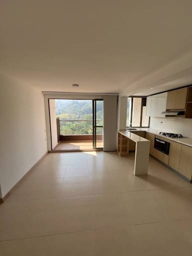 Apartamento de 3 alcobas en arriendo en Pan De Azucar, Sabaneta, 75 m² · foto 2 de 12