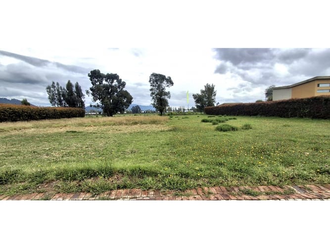Lote en venta en Fontana, Chía, 3148 m² · foto 2 de 9