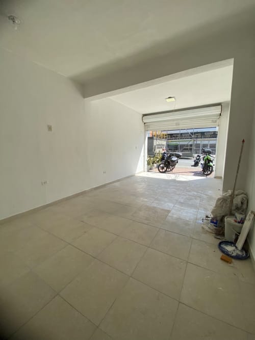 Local en arriendo en Laureles, Medellín, 30 m² · foto 6 de 11
