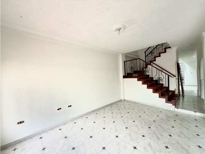 Casa de 7 alcobas en venta en Recreo, Palmira, 700 m² · foto 3 de 24
