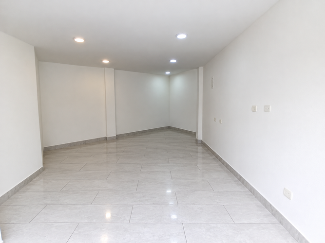 Local en arriendo en La América, Medellín, 24 m² · foto 2 de 10