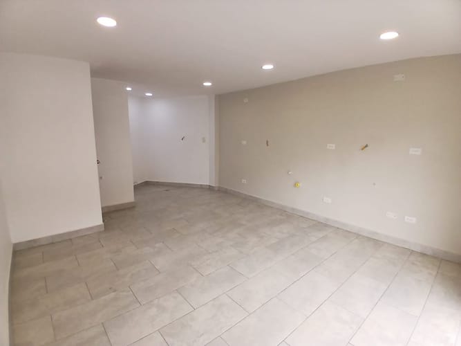 Local en arriendo en La América, Medellín, 22 m² · foto 4 de 10