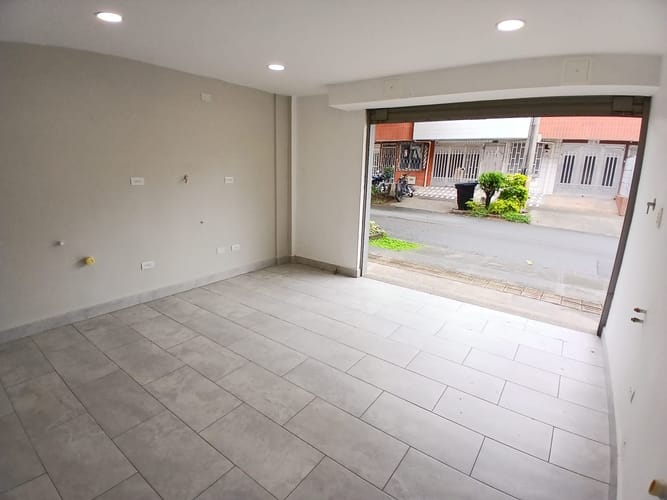Local en arriendo en La América, Medellín, 22 m² · foto 7 de 10