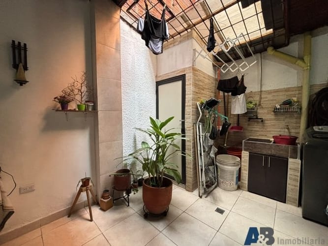 Casa en venta en Zona Industrial No. 1, Itagüí · foto 14 de 19