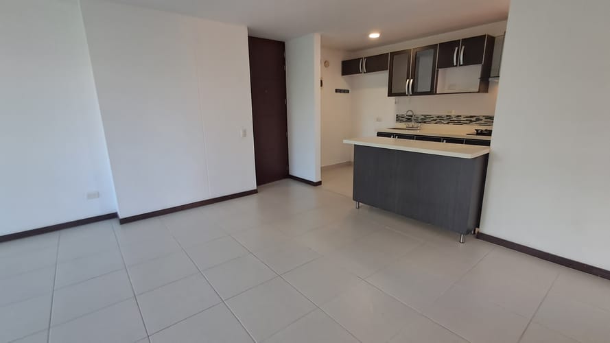 Apartamento de 2 alcobas en arriendo en Loma Del Esmeraldal, Envigado, 68 m² · foto 4 de 18