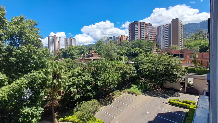 Apartamento de 2 alcobas en arriendo en Loma Del Esmeraldal, Envigado, 68 m² · foto 9 de 18