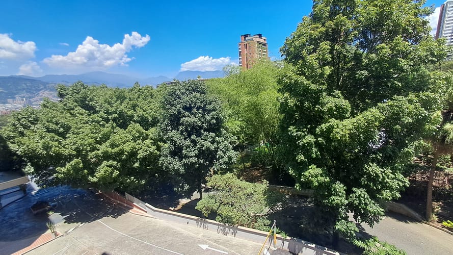 Apartamento de 2 alcobas en arriendo en Loma Del Esmeraldal, Envigado, 68 m² · foto 10 de 18