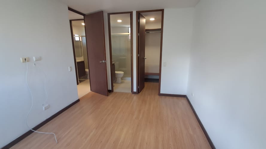 Apartamento de 2 alcobas en arriendo en Loma Del Esmeraldal, Envigado, 68 m² · foto 11 de 18