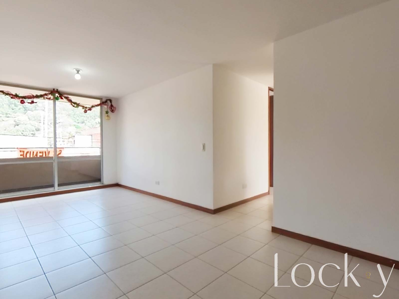 Apartamento en venta en Los Colores, Medellín · foto 2 de 15