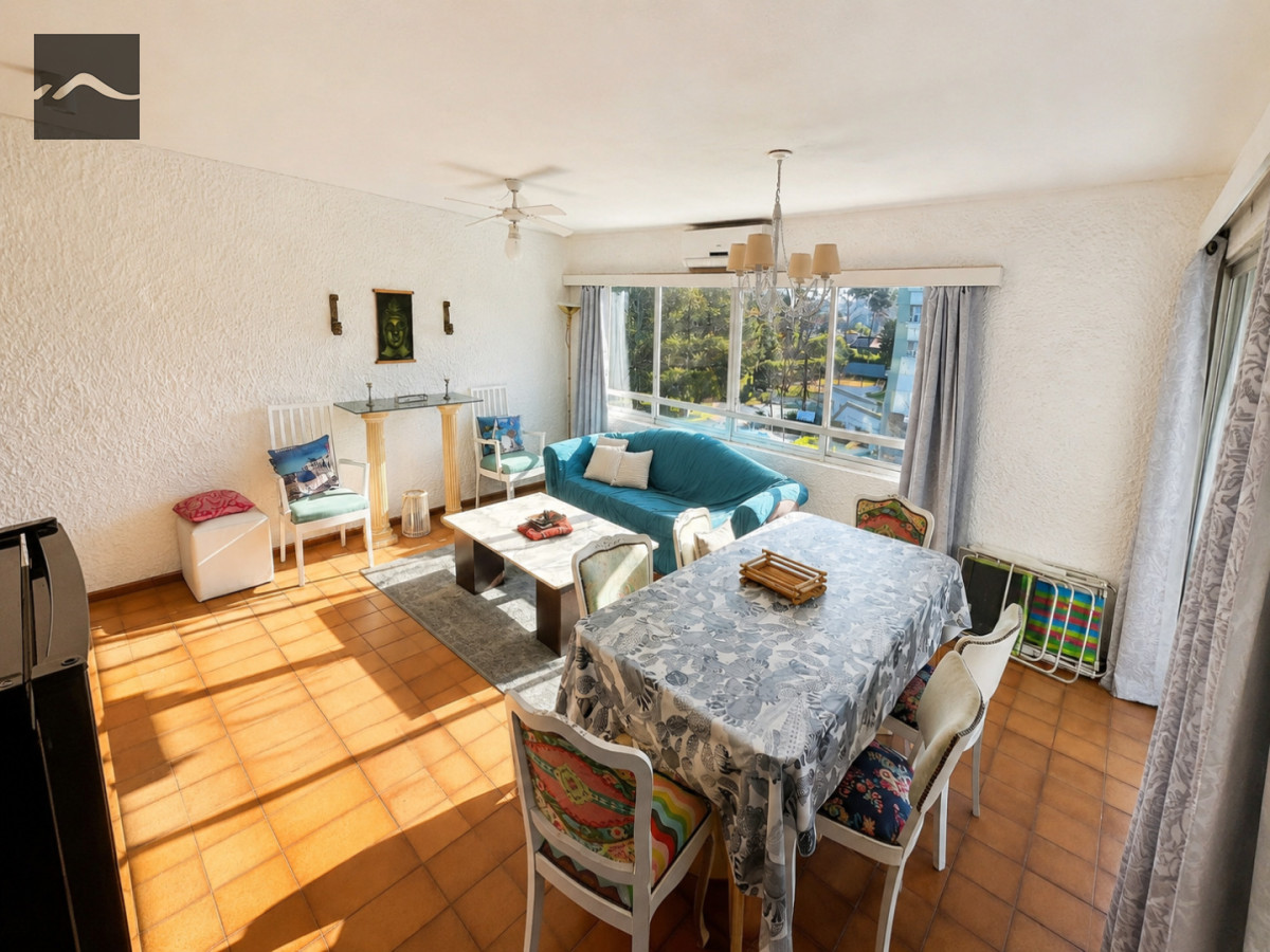 Apartamento esquinero, luminoso y equipado sobre Roosevelt. 2 dormitorios, 2 baÃ±os · Foto 6