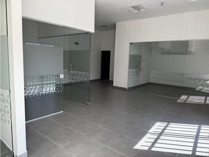 Bodega en arriendo en Monteazul, Sabaneta, 3000 m² · foto 3 de 9