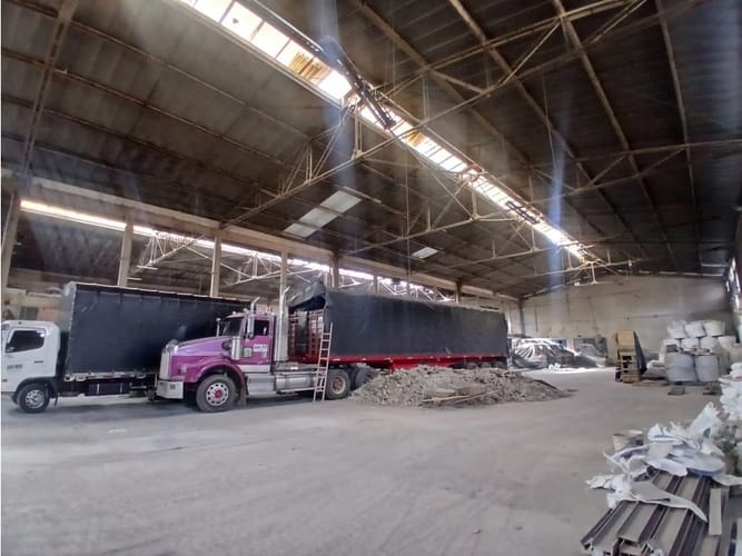 Bodega en arriendo en Monteazul, Sabaneta, 3000 m² · foto 8 de 9