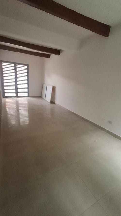 Local en arriendo en Versalles, Cali, 27 m² · foto 2 de 3