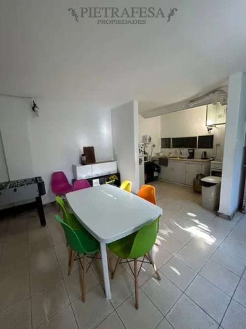Oficina en alquiler, 2 privados, 1 baño, jardín. Pocitos. · Foto 7
