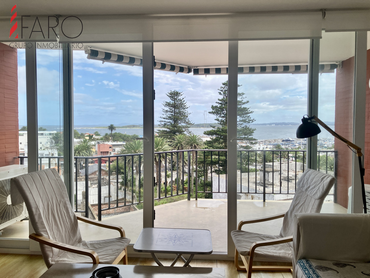 Apartamento en Península 3 dormitorios con garage en alquiler