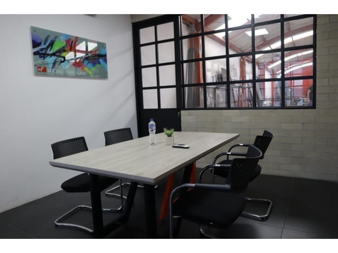 Bodega en venta en Cristo Rey, Medellín, 310 m² · foto 5 de 14