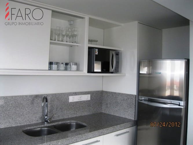 Apartamento en Brava 2 dormitorios con cochera · Foto 3