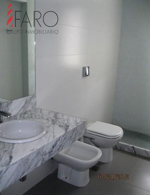 Apartamento en Brava 2 dormitorios con cochera · Foto 8