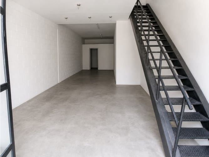 Bodega en arriendo en Villa Carlota, Medellín, 150 m² · foto 4 de 6