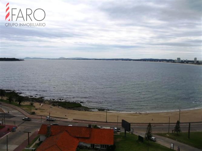Apartamento en Mansa 3 dormitorios 2 baños terraza