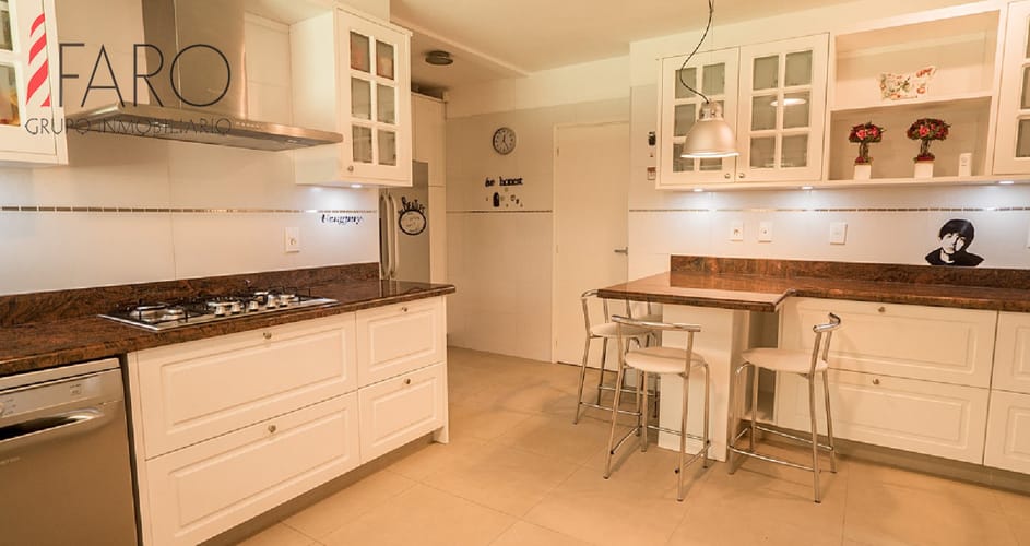 Casa en Mansa 6 dormitorios con piscina, barbacoa y excelente jardín · Foto 8